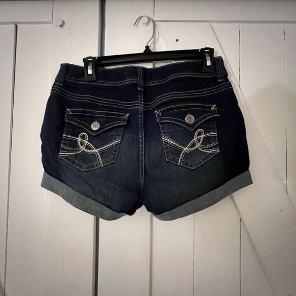 No boundaries, Jean shorts - Picture 2 of 6